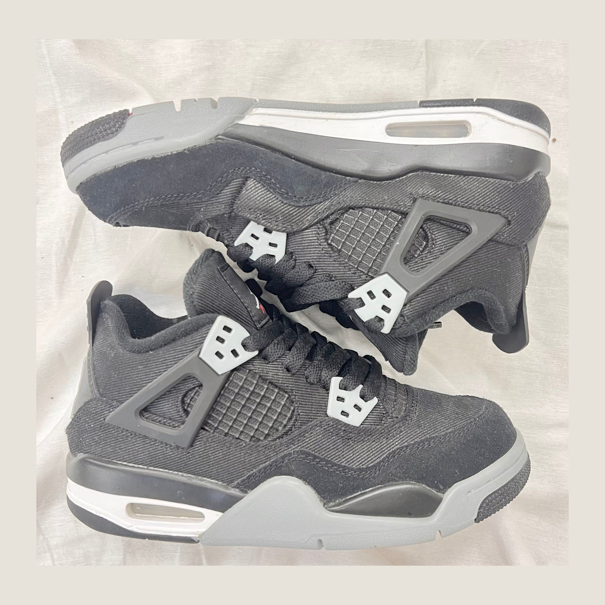 Jordan 4 Retro Black Canvas (GS) (Pre-Owned)