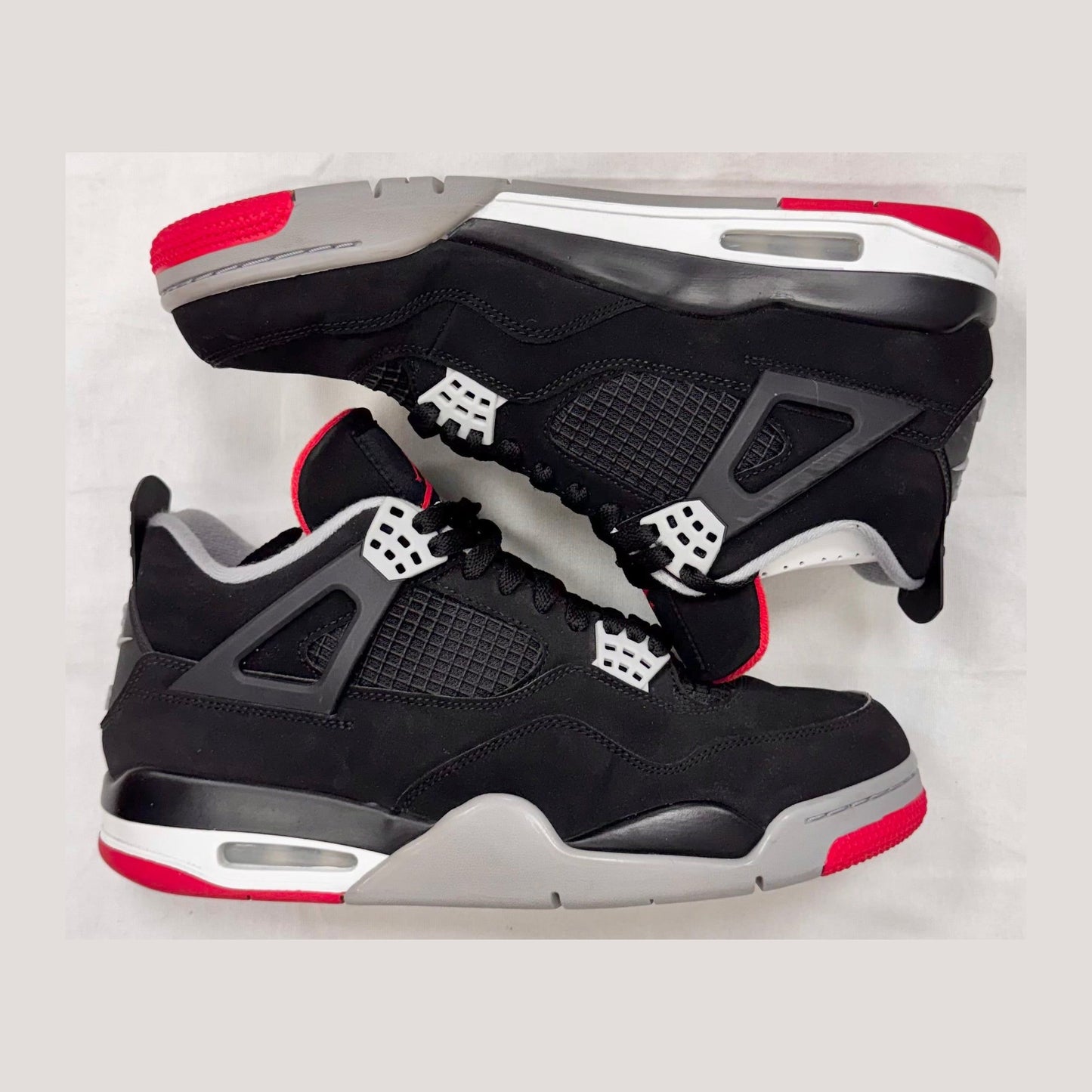 Jordan 4 Retro Bred (2019) (Pre-Owned)
