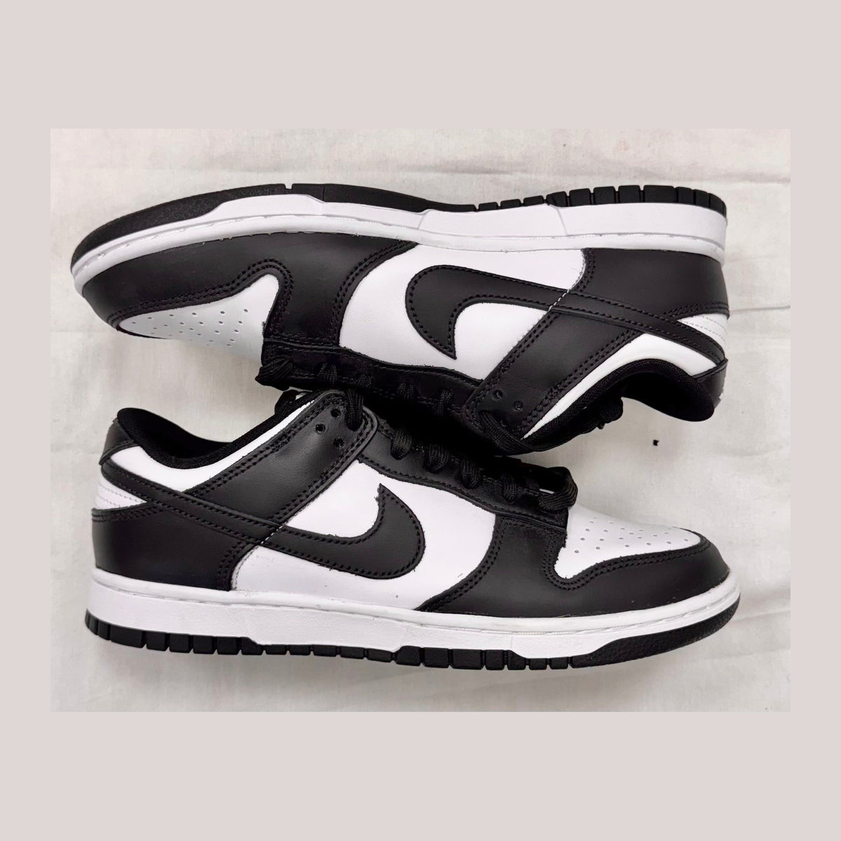 Nike Dunk Low Retro White Black Panda (Pre-Owned)