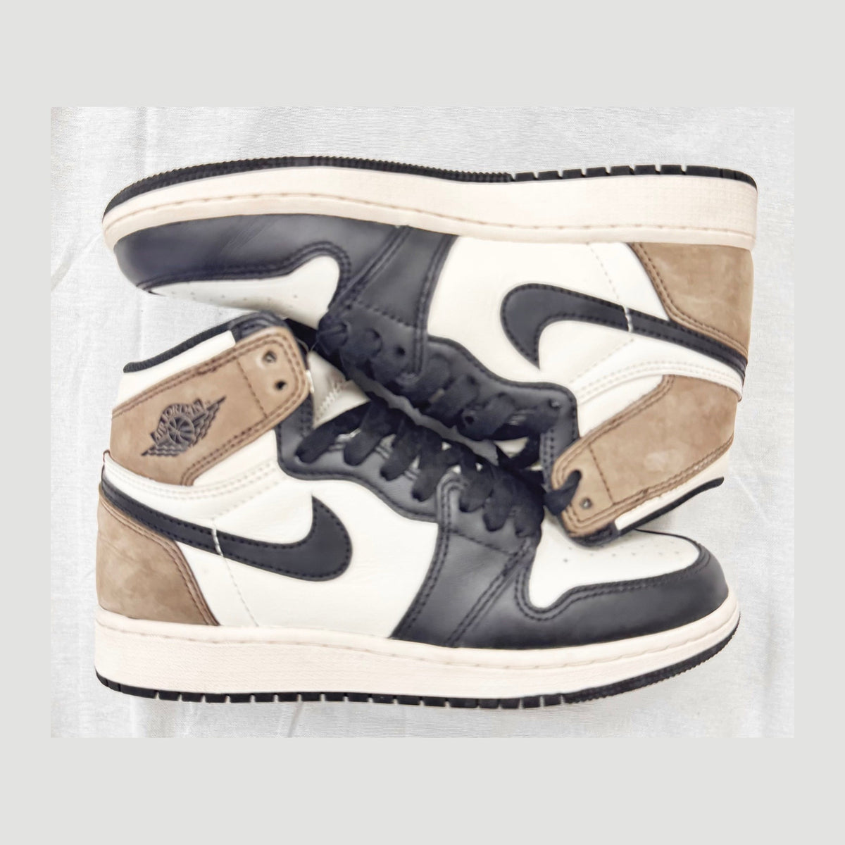 Jordan 1 Retro High Dark Mocha (GS) (Pre-Owned)