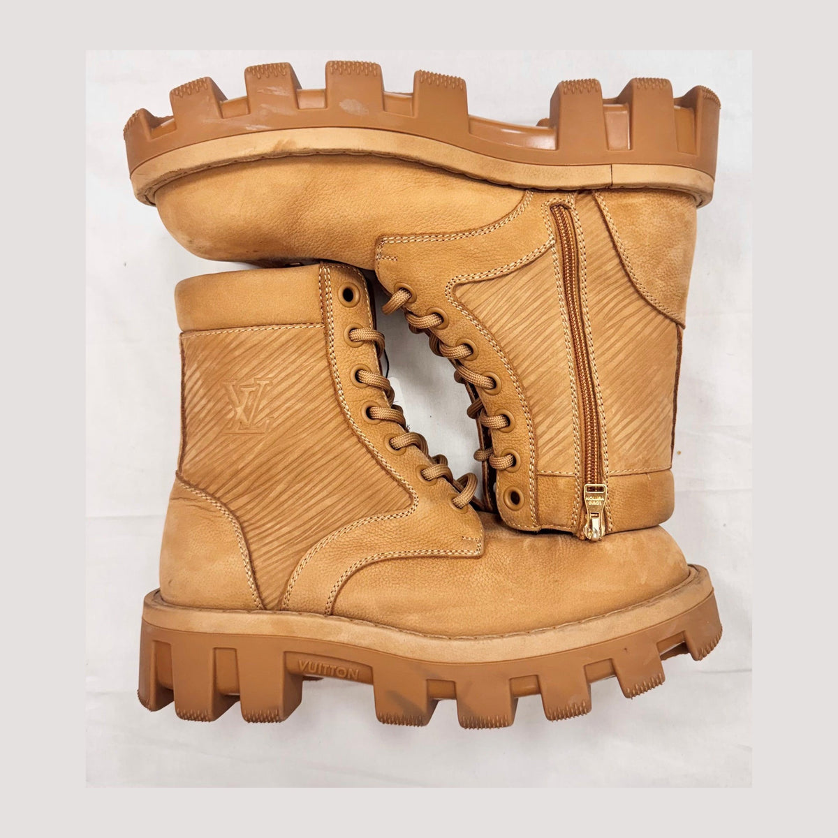 LV Checker Ranger Boot (Pre-Owned)