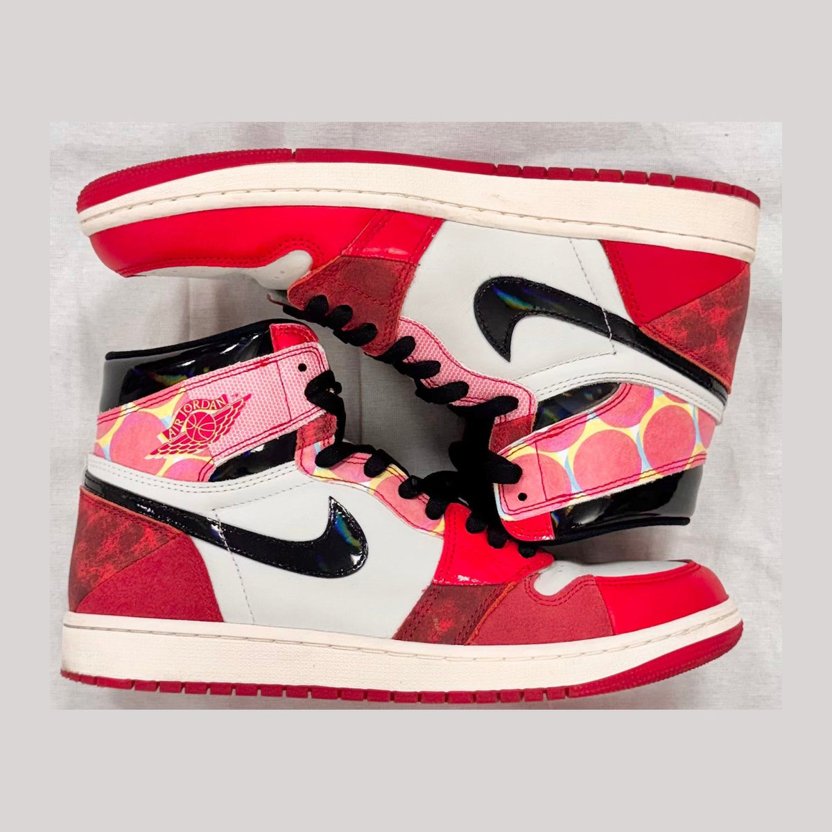 Jordan 1 Retro High OG Spider-Man Across the Spider-Verse (Pre-Owned)
