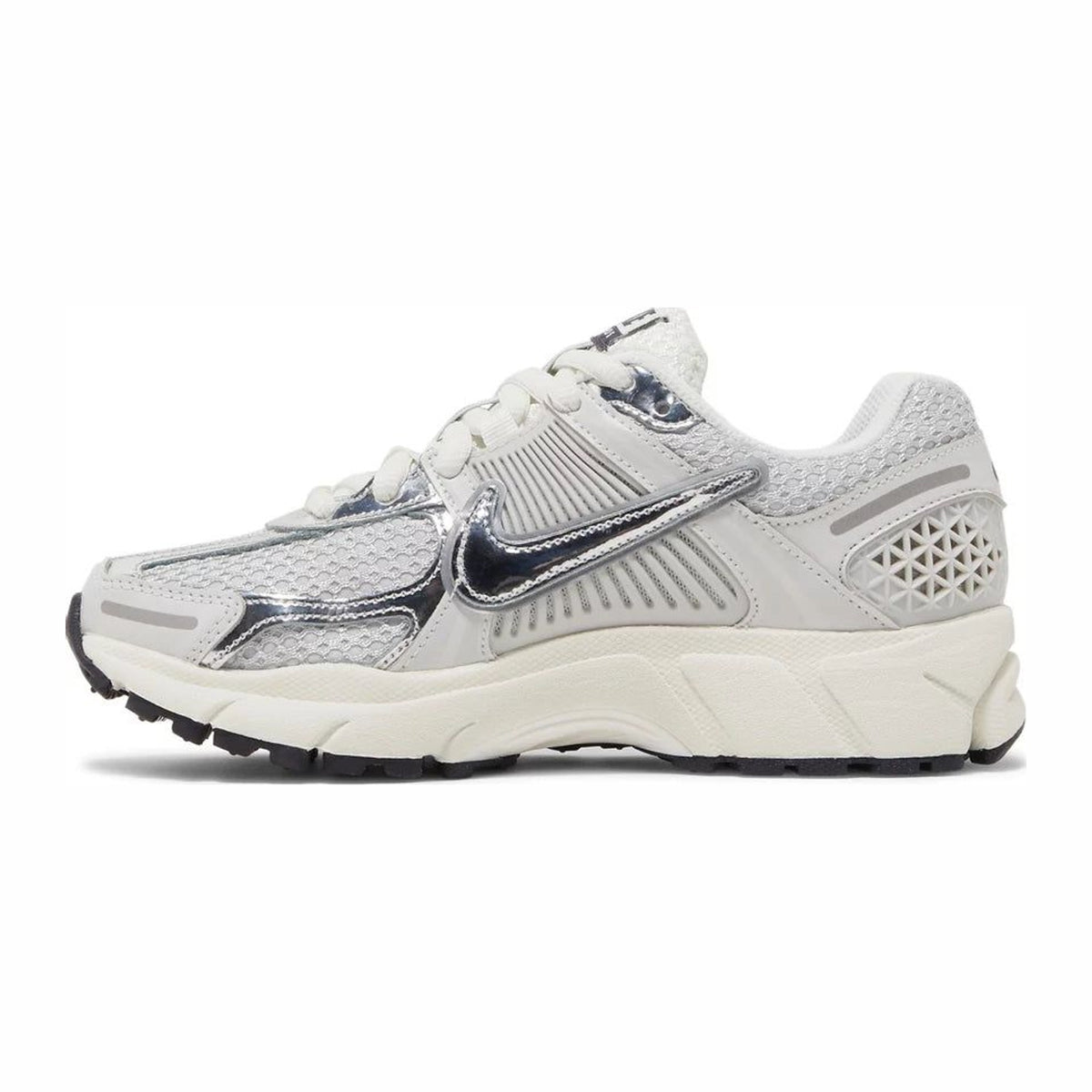 Nike Zoom Vomero 5 Photon Dust Plata Metálico (Mujer)