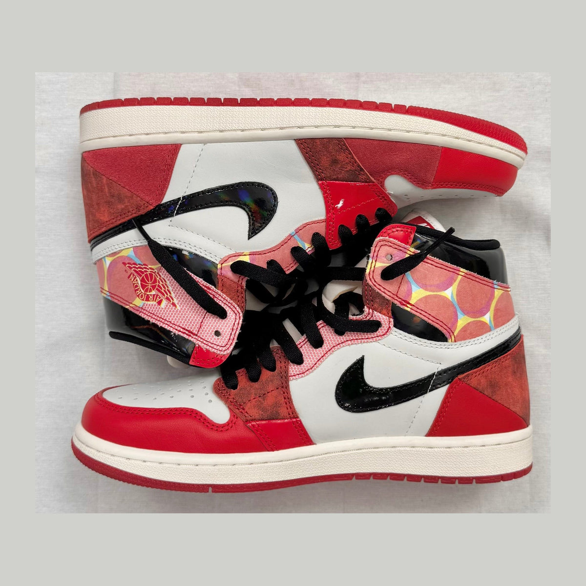 Jordan 1 Retro High OG Spider-Man Across the Spider-Verse (Pre-Owned)