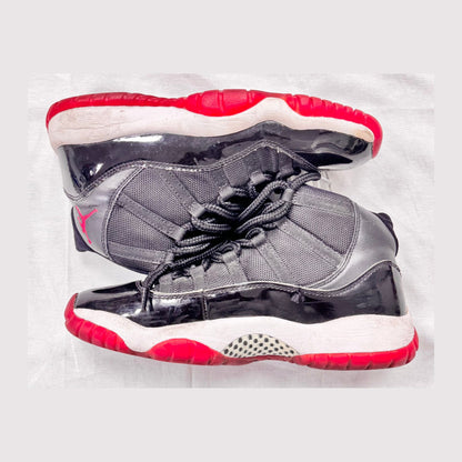 Jordan 11 Retro Playoffs Bred (2019) (GS) (Pre-Owned)