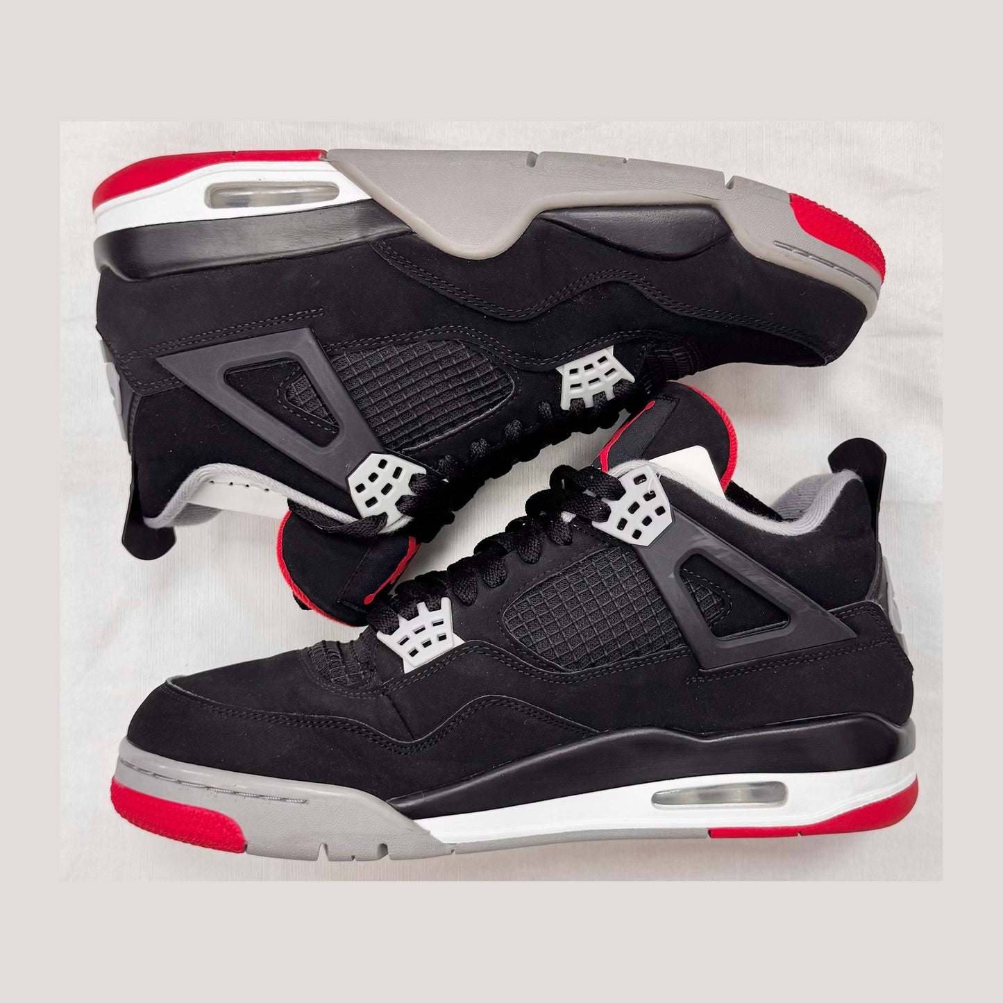 Jordan 4 Retro Bred (2019) (Pre-Owned)