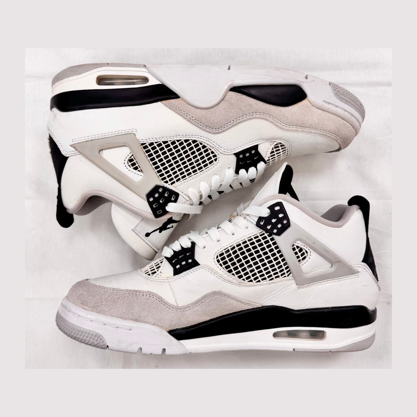 Jordan 4 Retro Military Black (Pre-Owned)