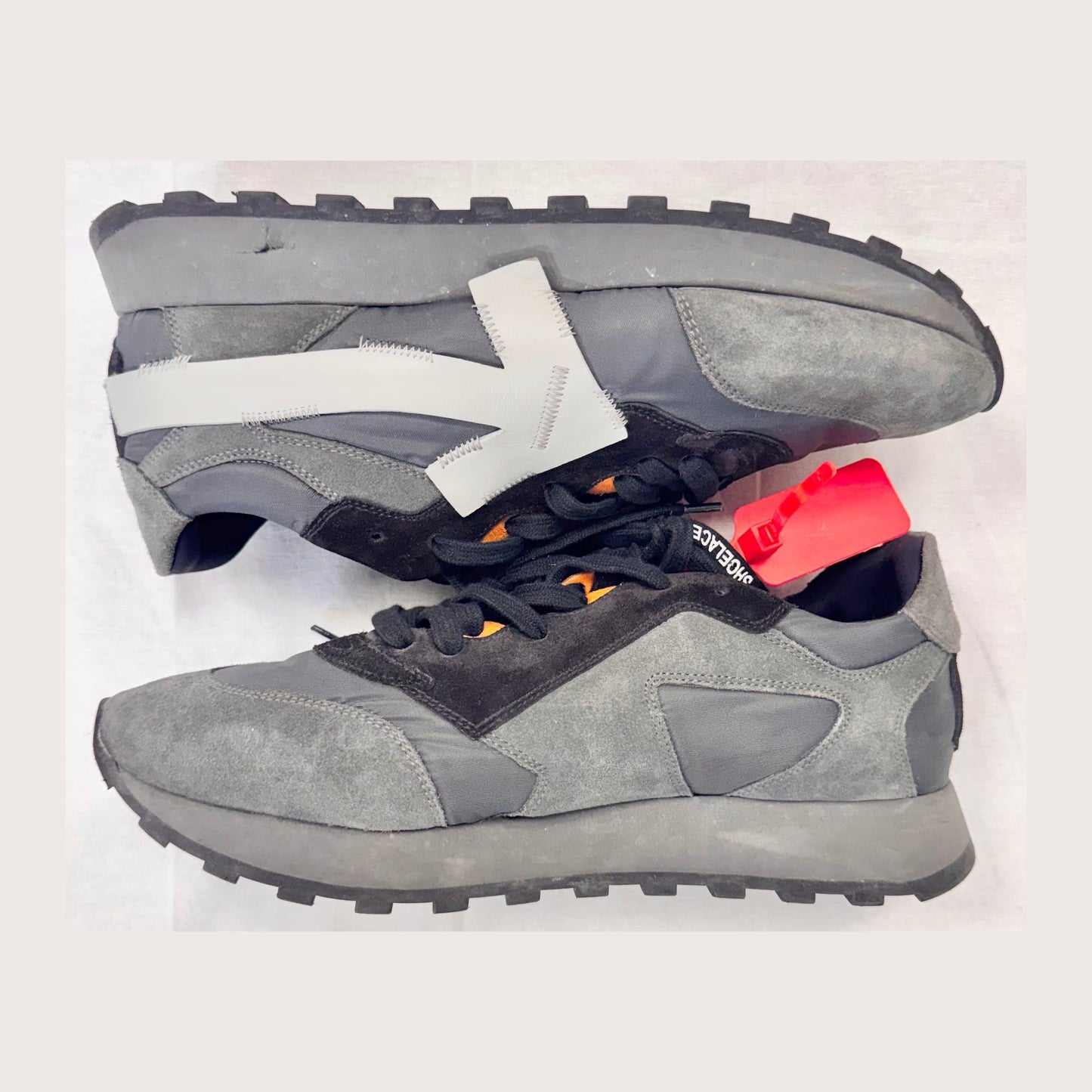 Off-White Arrow 'Grey' (Pre-Owned)