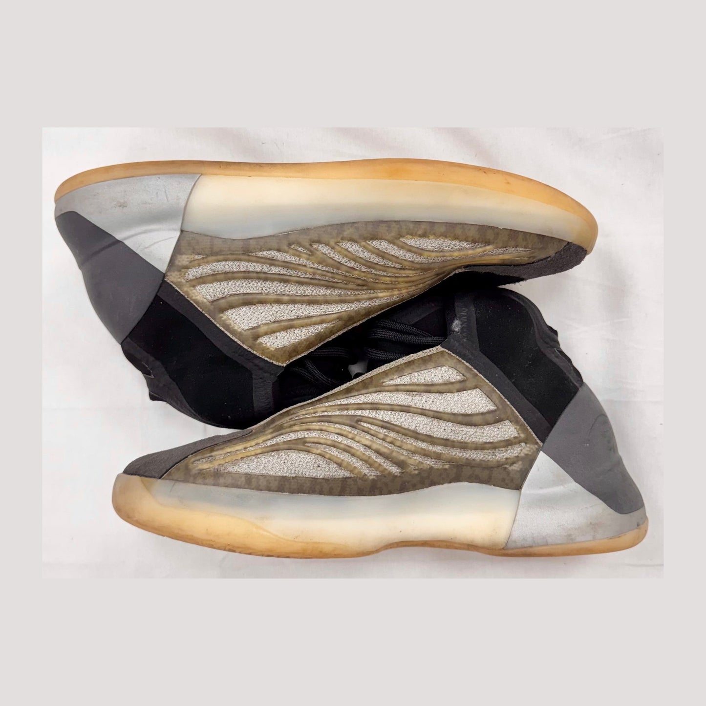 adidas Yeezy QNTM Barium (Pre-Owned)
