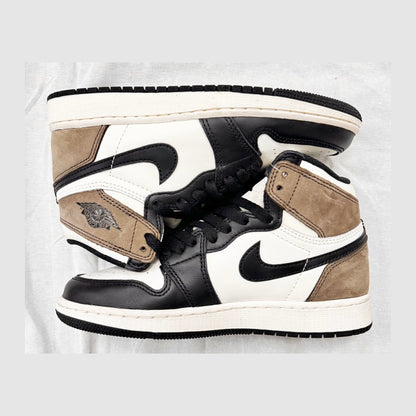 Jordan 1 Retro High Dark Mocha (GS) (Pre-Owned)