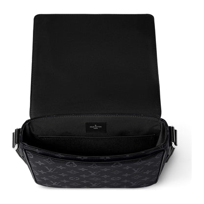 Louis Vuitton Monogram District PM CrossBody Bag (Pre-Owned)