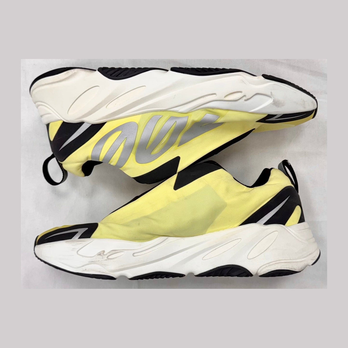 Adidas Yeezy Boost 700 MNVN Laceless Phosphor (Pre-Owned)