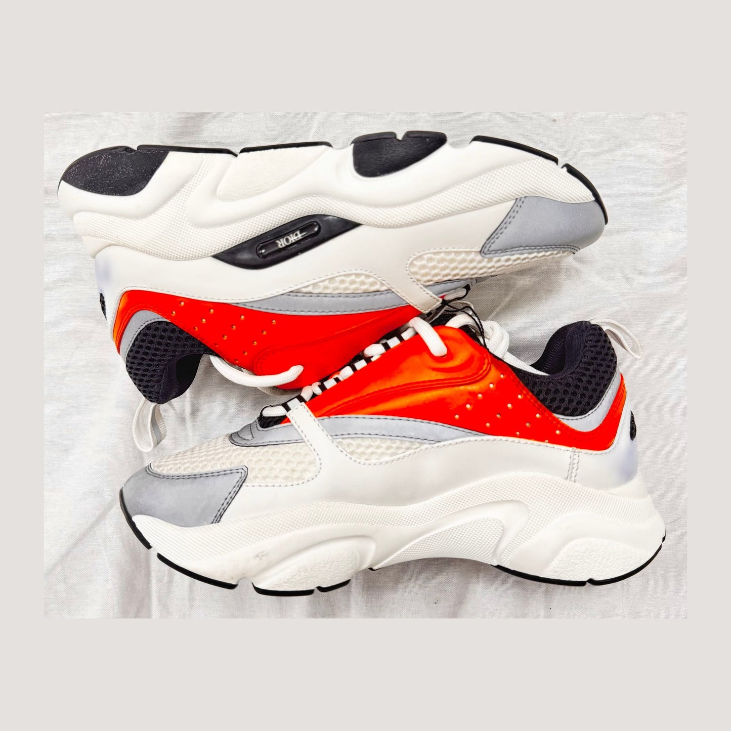 Dior B22 Orange White (Pre-Owned)