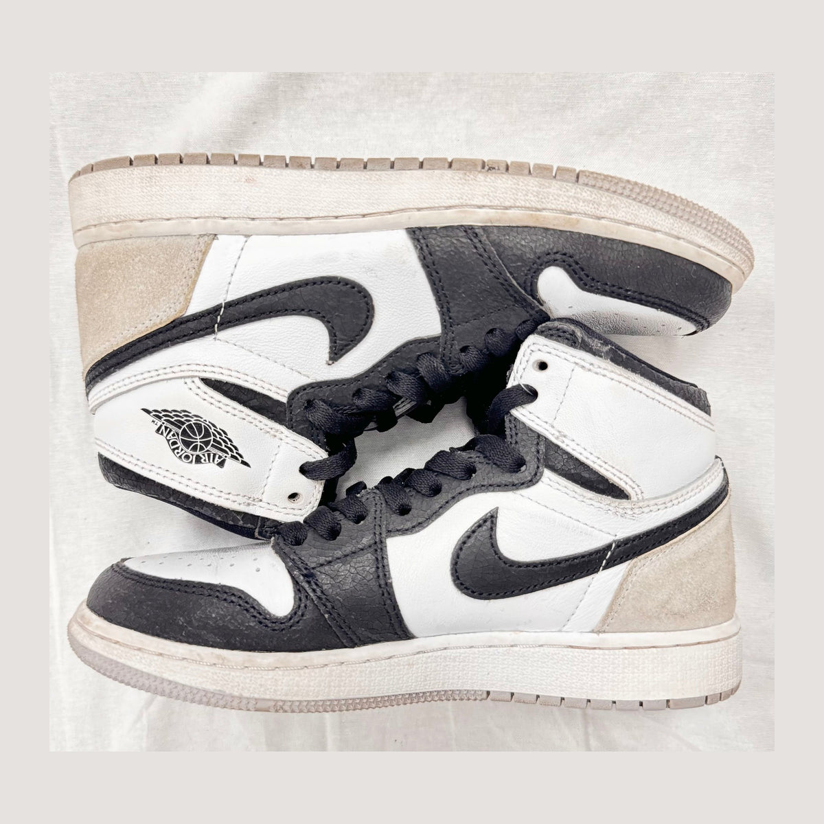 Jordan 1 Retro High OG Bleached Coral (GS) (Pre-Owned)
