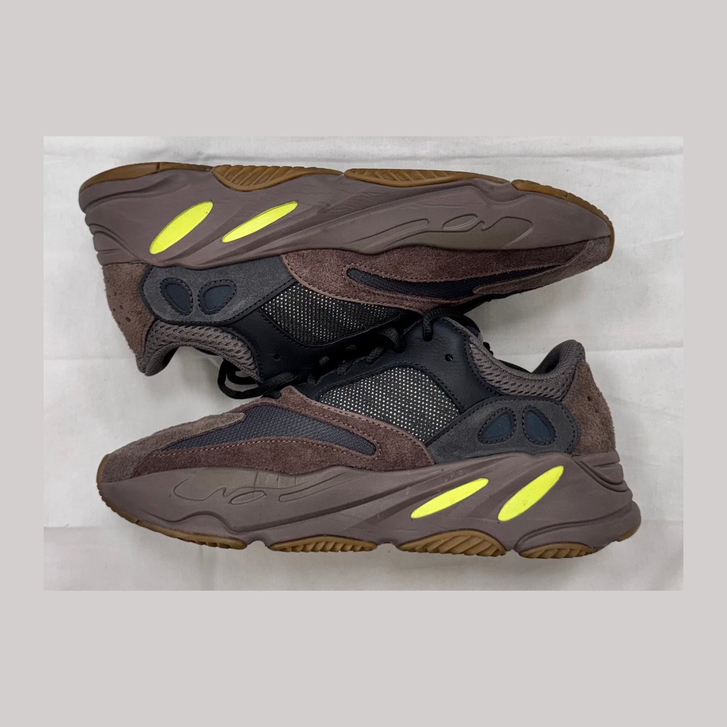 adidas Yeezy Boost 700 Mauve (Pre-Owned)