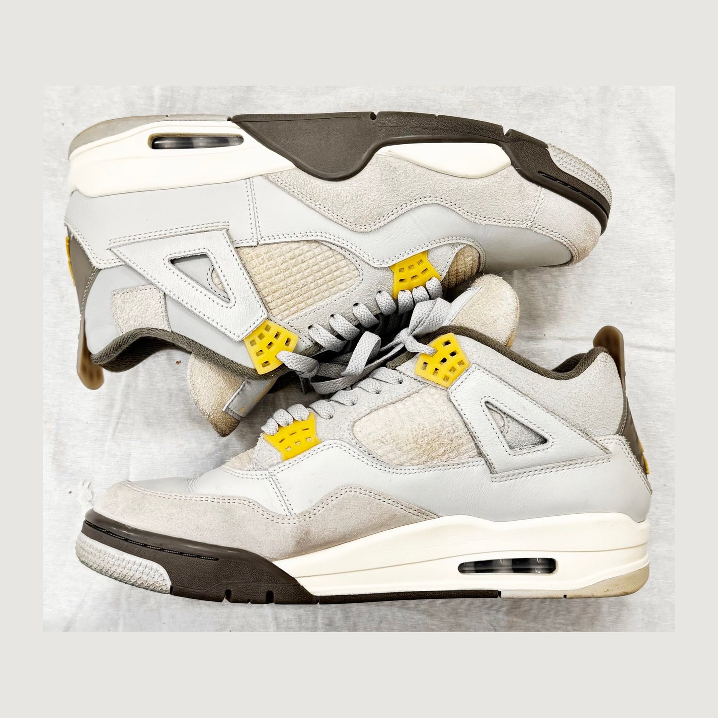 Jordan 4 Retro SE Craft Photon Dust (Pre-Owned)