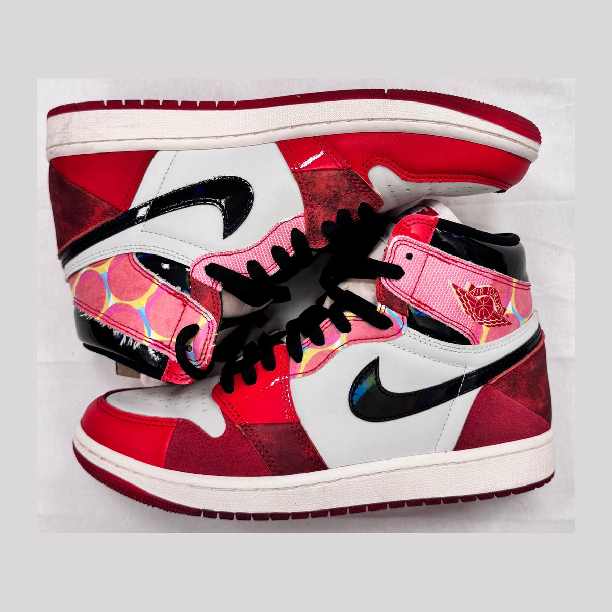 Jordan 1 Retro High OG Spider-Man Across the Spider-Verse (Pre-Owned)