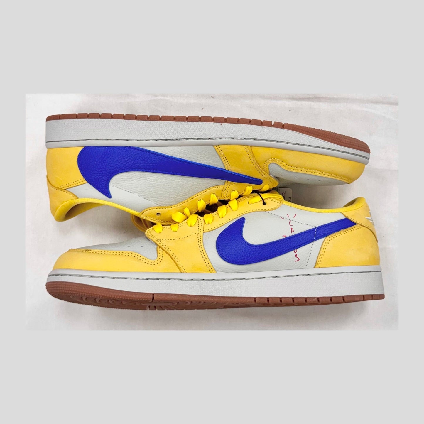 Jordan 1 Retro Low OG SP Travis Scott Canary (Women's) (Pre-Owned)