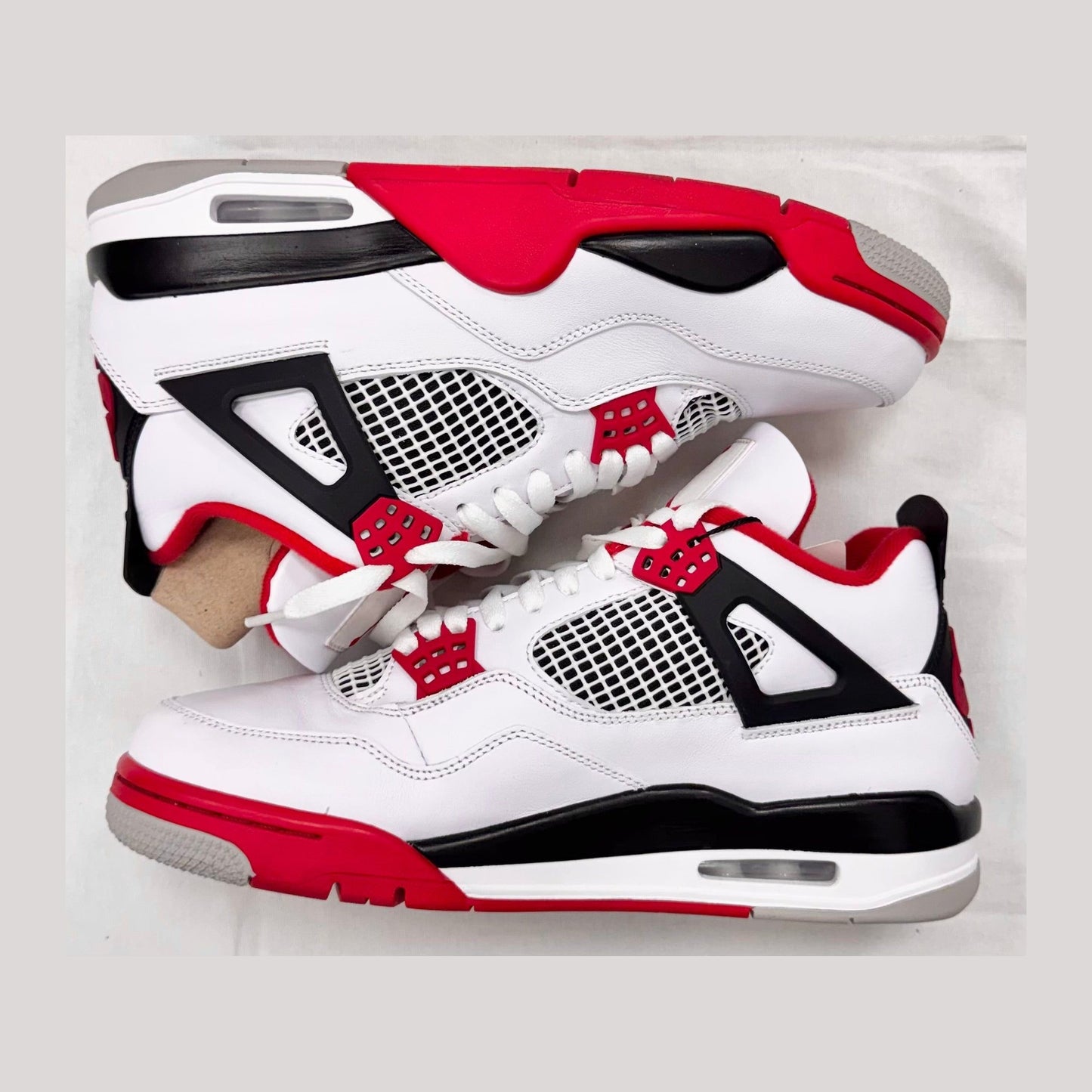 Jordan 4 Retro Fire Red (2020) (Pre-Owned)