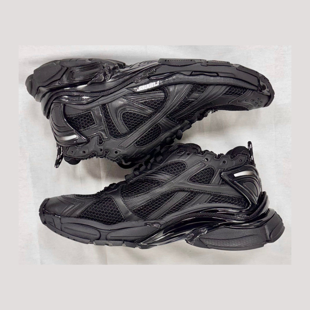 Balenciaga Runner Sneaker 'Black Matte' (Pre-Owned)