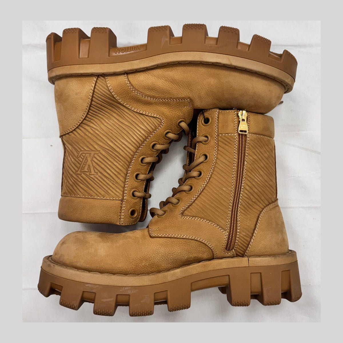 LV Checker Ranger Boot (Pre-Owned)