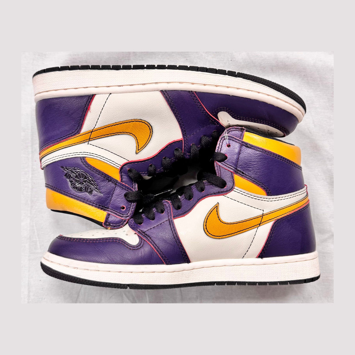 Jordan 1 Retro High OG Defiant SB LA to Chicago (Pre-Owned)