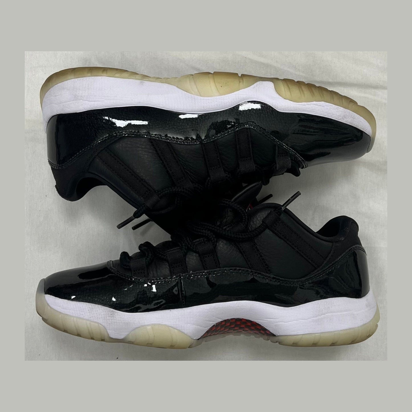 Jordan 11 Retro Low 72-10 (Pre-Owned)