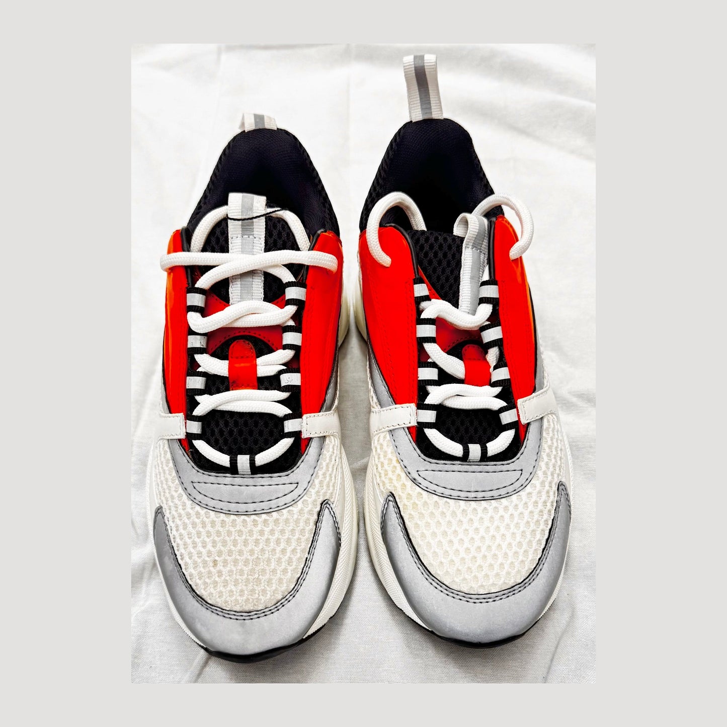 Dior B22 Orange White (Pre-Owned)