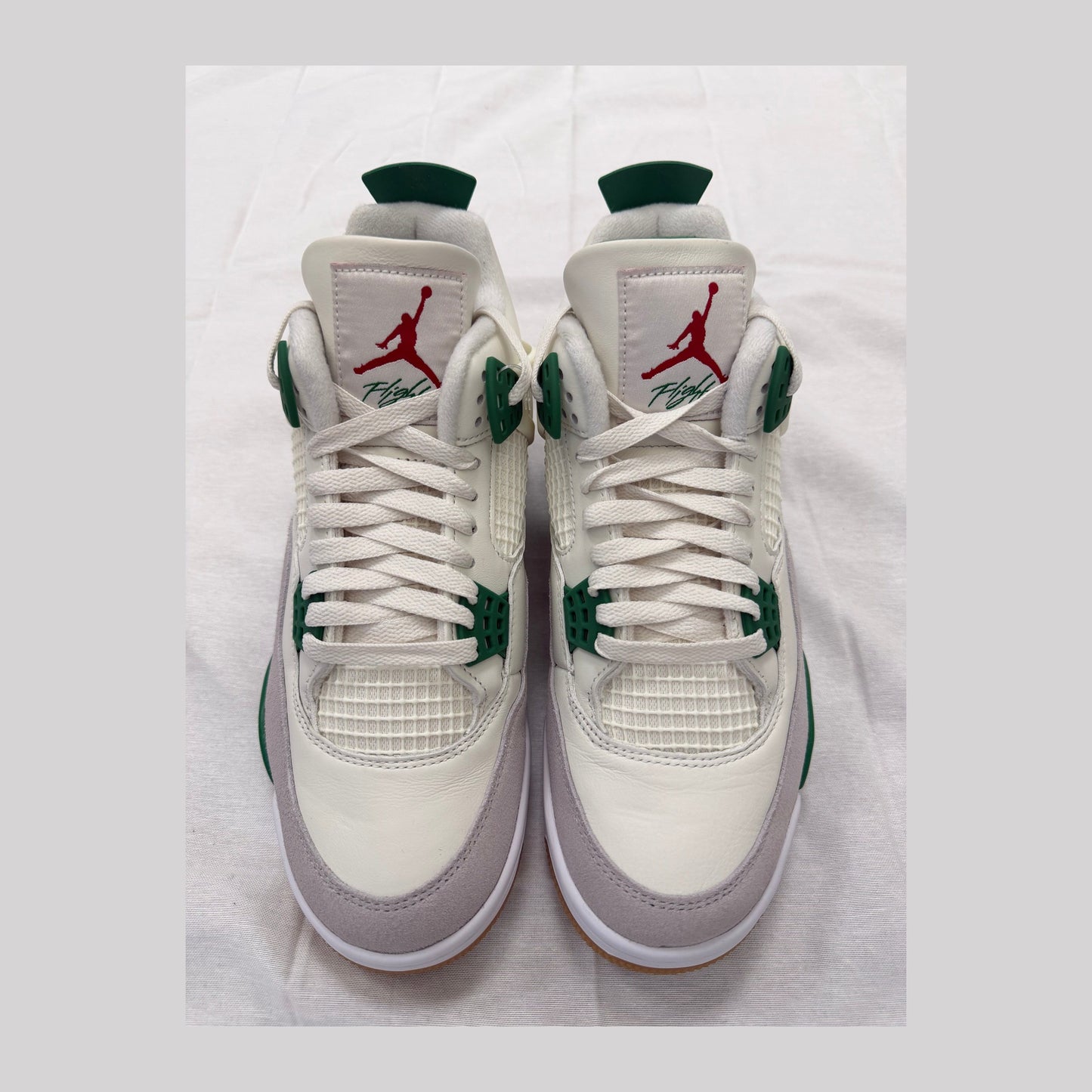 Jordan 4 Retro SB Pine Green (Pre-Owned)