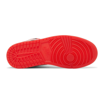 Jordan 1 Retro High OG Spider-Man a través del Spider-Verso