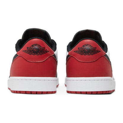 Jordan 1 Retro Low OG Punta negra (2023)