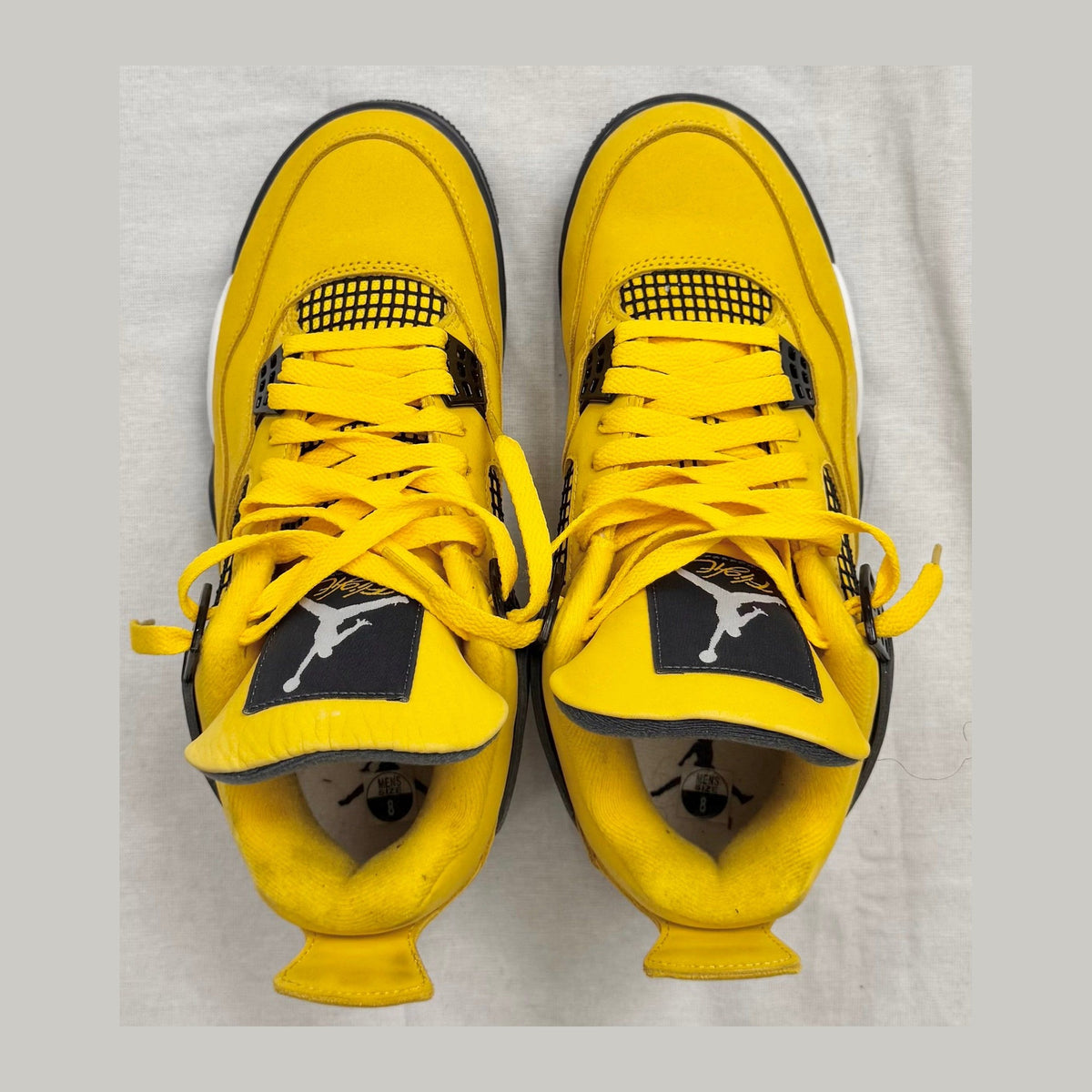 Jordan 4 Retro Lightning (2021) (Pre-Owned)