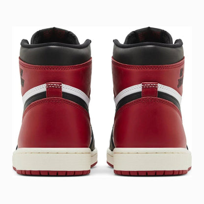Jordan 1 Retro High OG con puntera negra reinventada