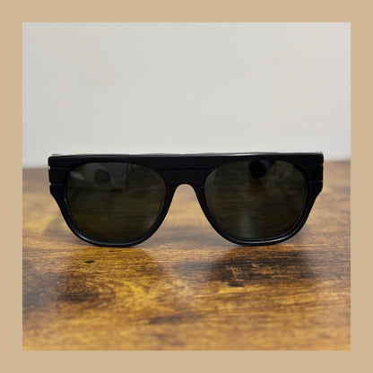 Gafas de sol Jacktastic con forma de corazón cromado en negro