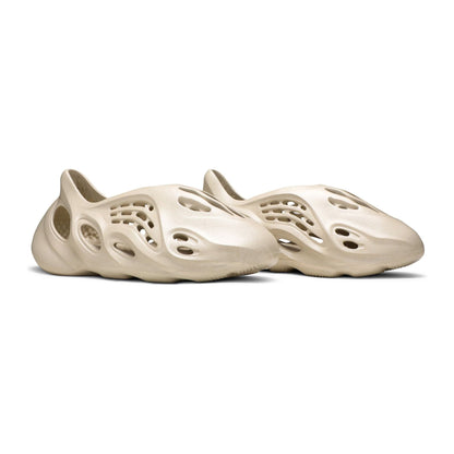 adidas Yeezy Foam RNNR Arena