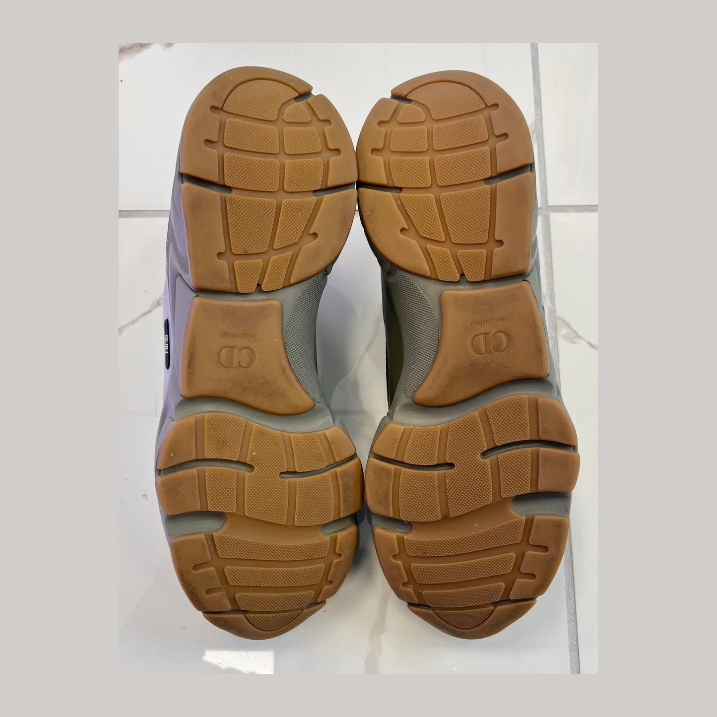 Dior B22 Cream Black Olive Blue (Pre-Owned)