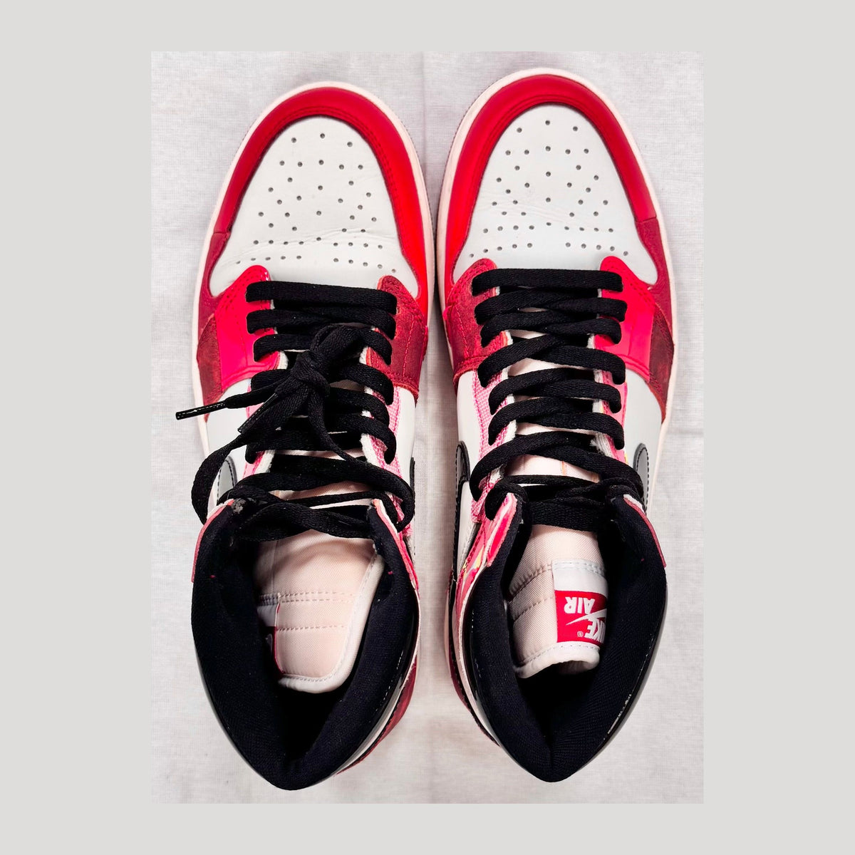 Jordan 1 Retro High OG Spider-Man Across the Spider-Verse (Pre-Owned)