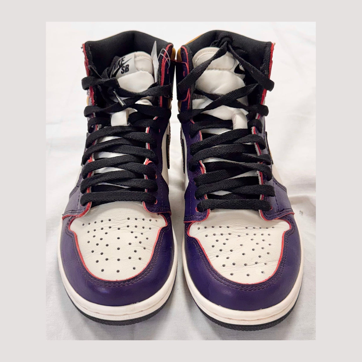 Jordan 1 Retro High OG Defiant SB LA to Chicago (Pre-Owned)
