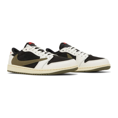Jordan 1 Retro Low OG SP Travis Scott Oliva (Mujeres)