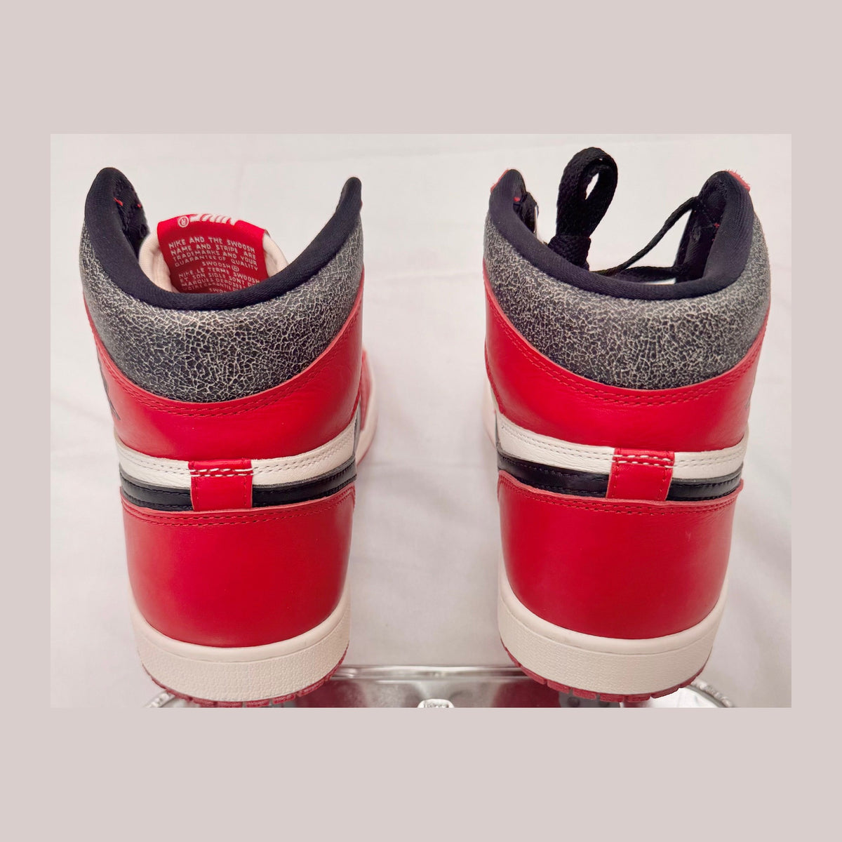 Jordan 1 Retro High OG Chicago Lost and Found (Pre-Owned)