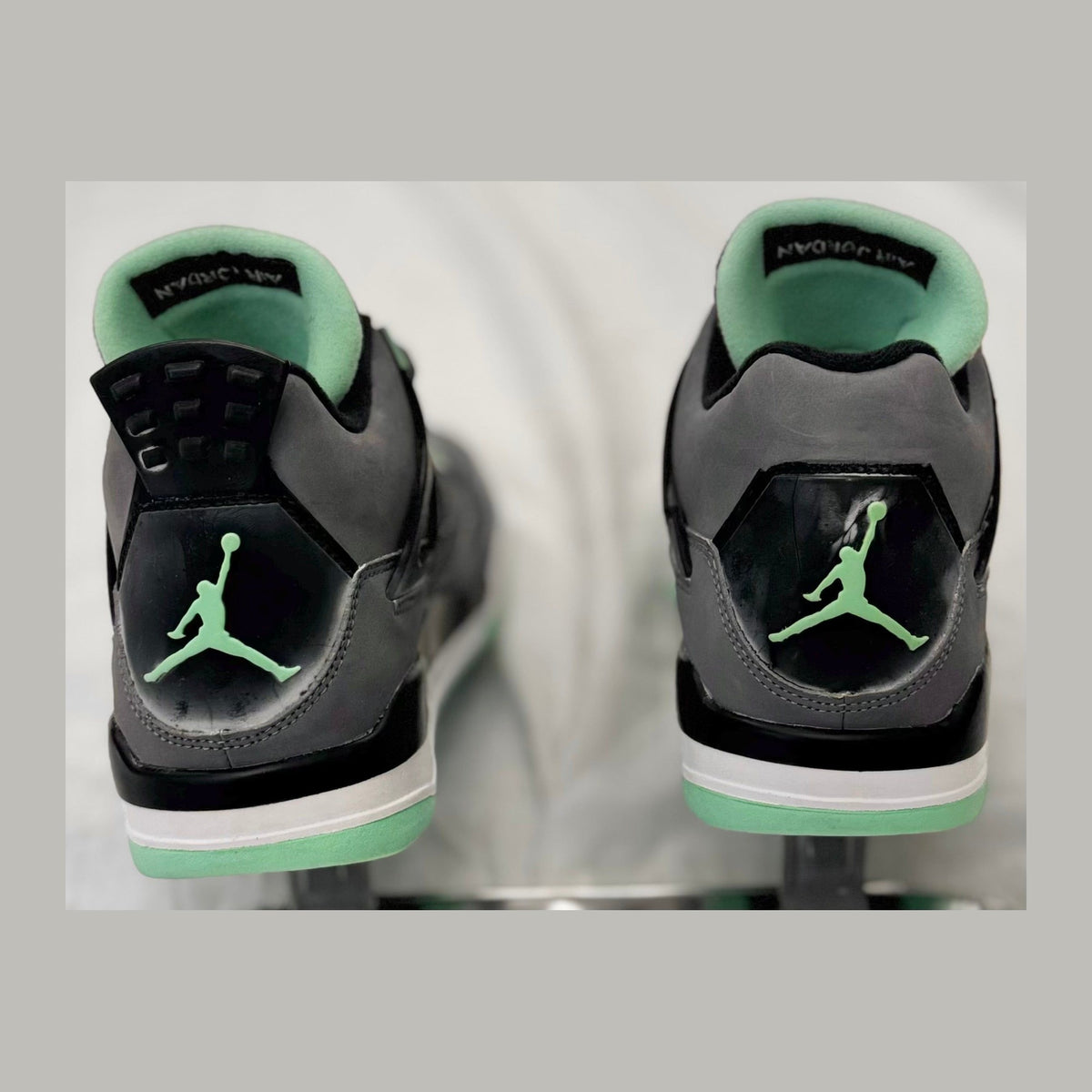 Jordan 4 Retro Green Glow (Flaw)
