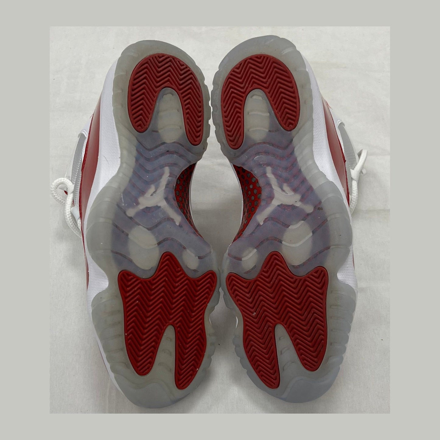Jordan 11 Retro Cherry (2022) (Pre-Owned)