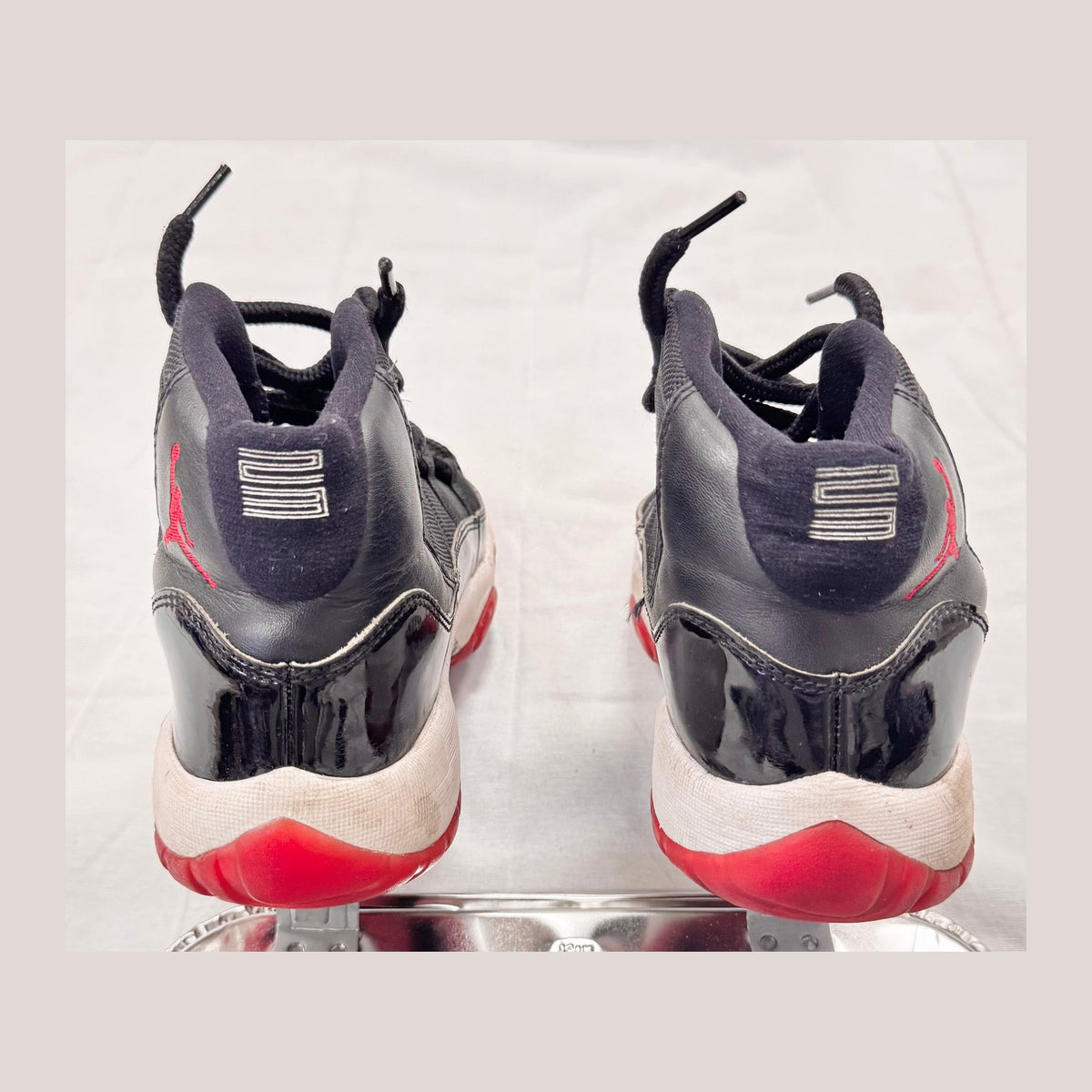 Jordan 11 Retro Playoffs Bred (2019) (GS) (Pre-Owned)