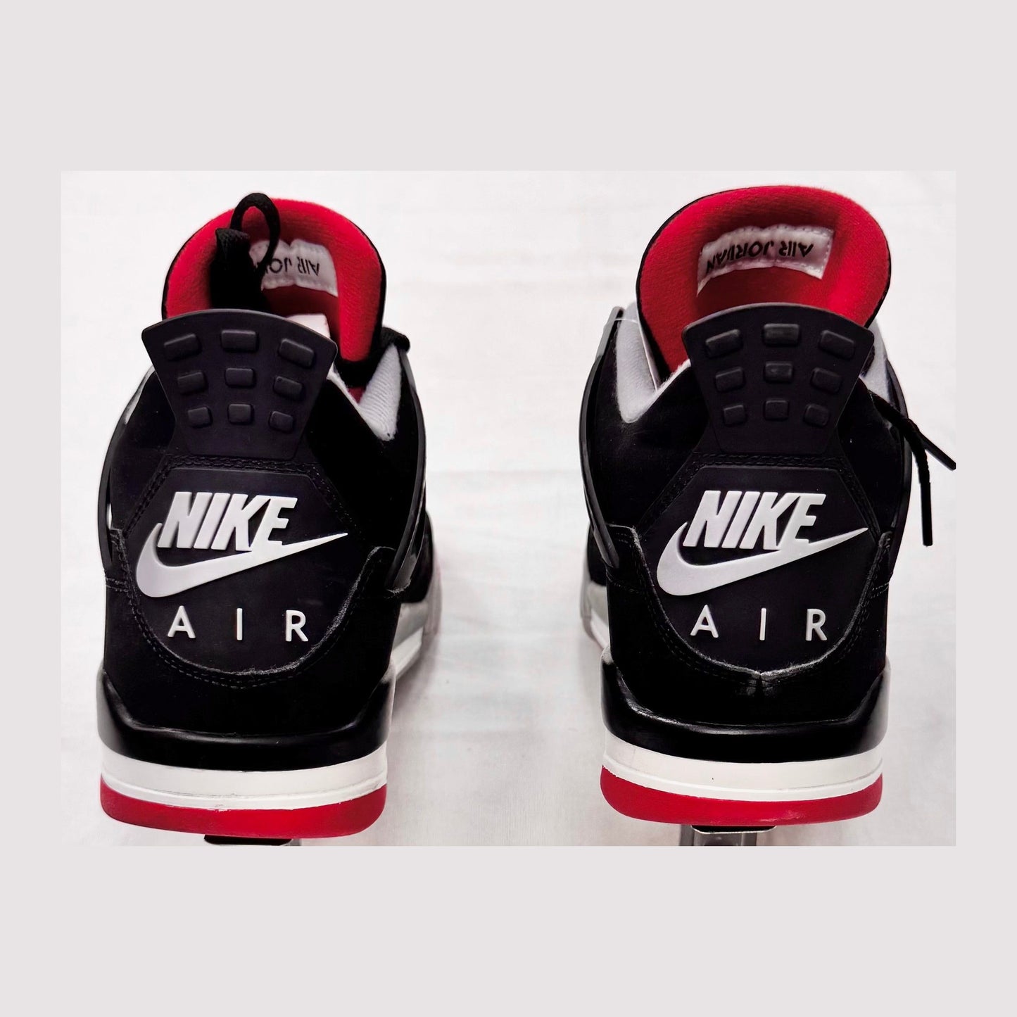 Jordan 4 Retro Bred (2019) (Pre-Owned)