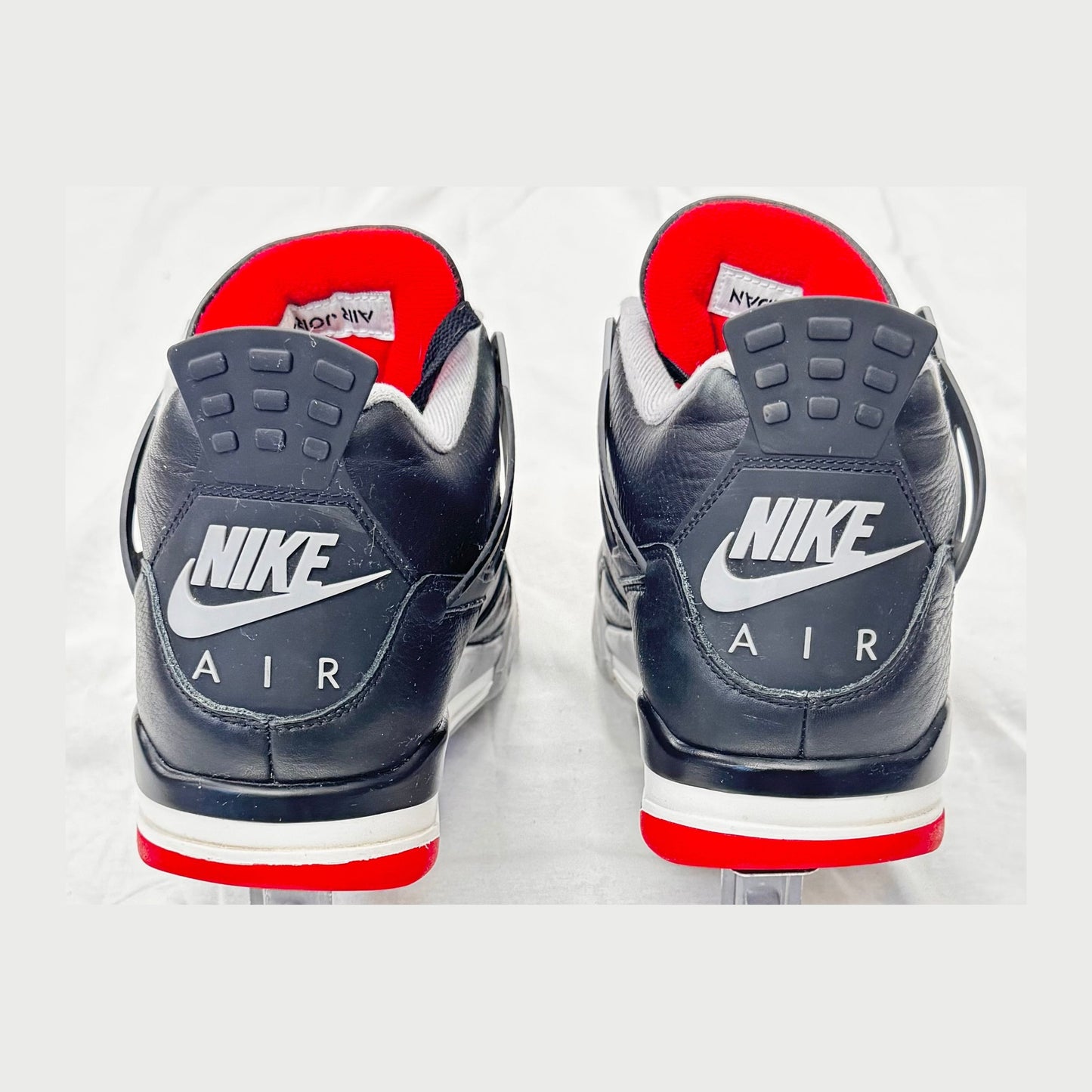 Jordan 4 Retro Bred Reimagined (Pre-Owned)