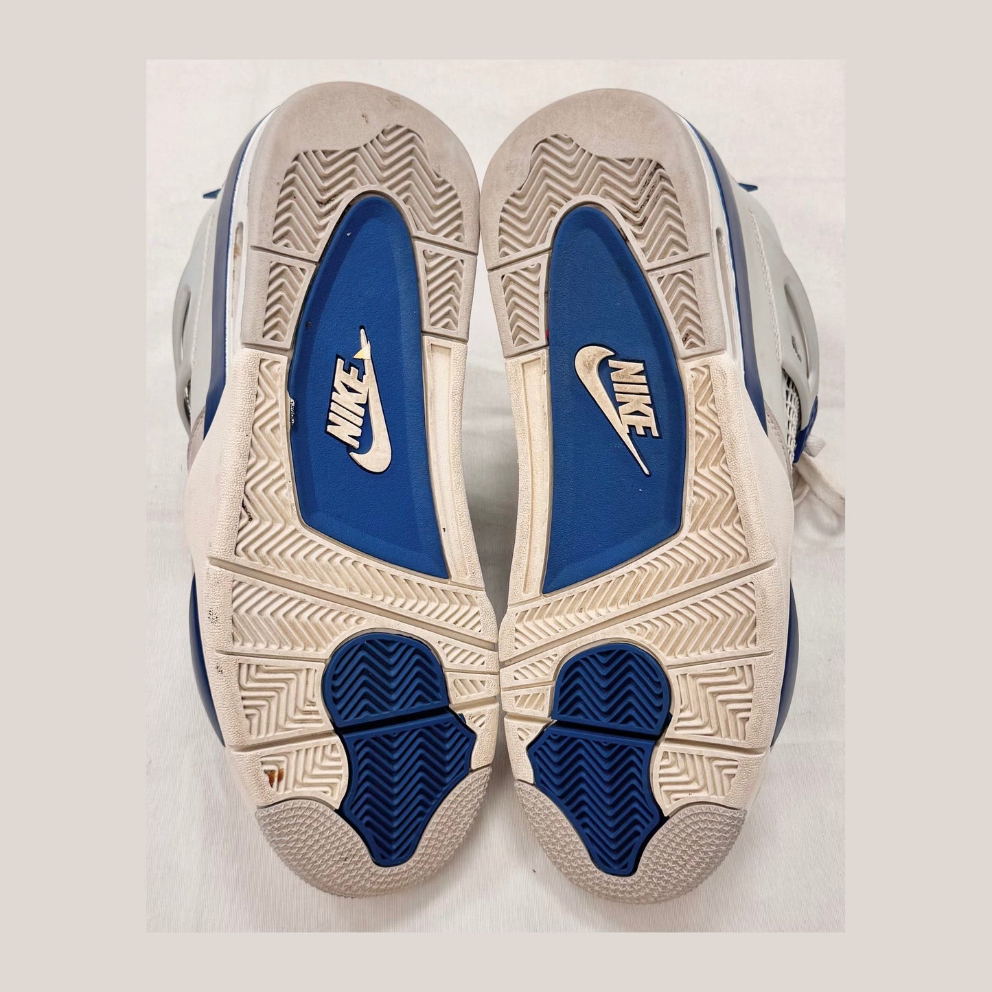 Jordan 4 Retro Military Blue (2024) (Pre-Owned)