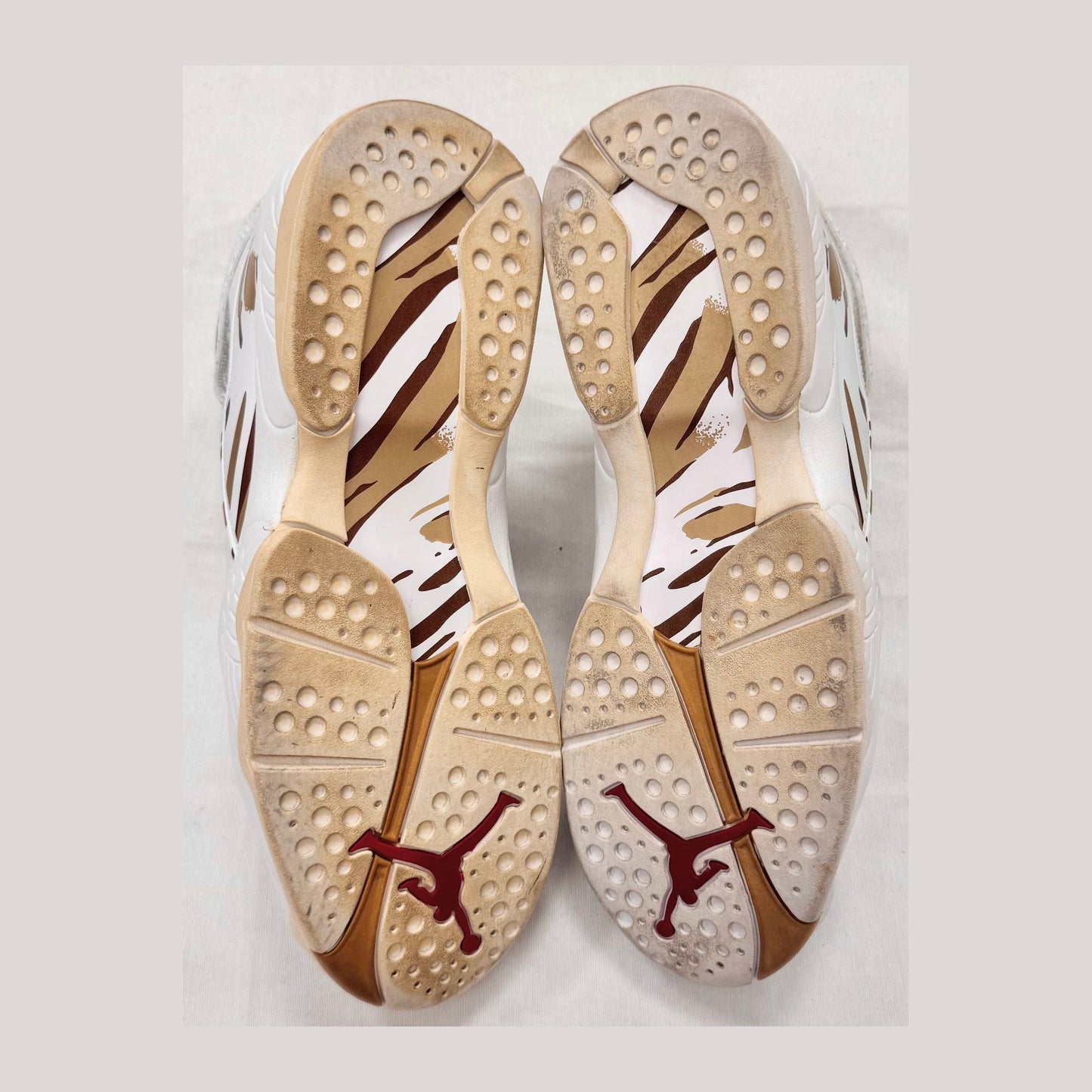 Jordan 8 Retro OVO White (Pre-Owned)
