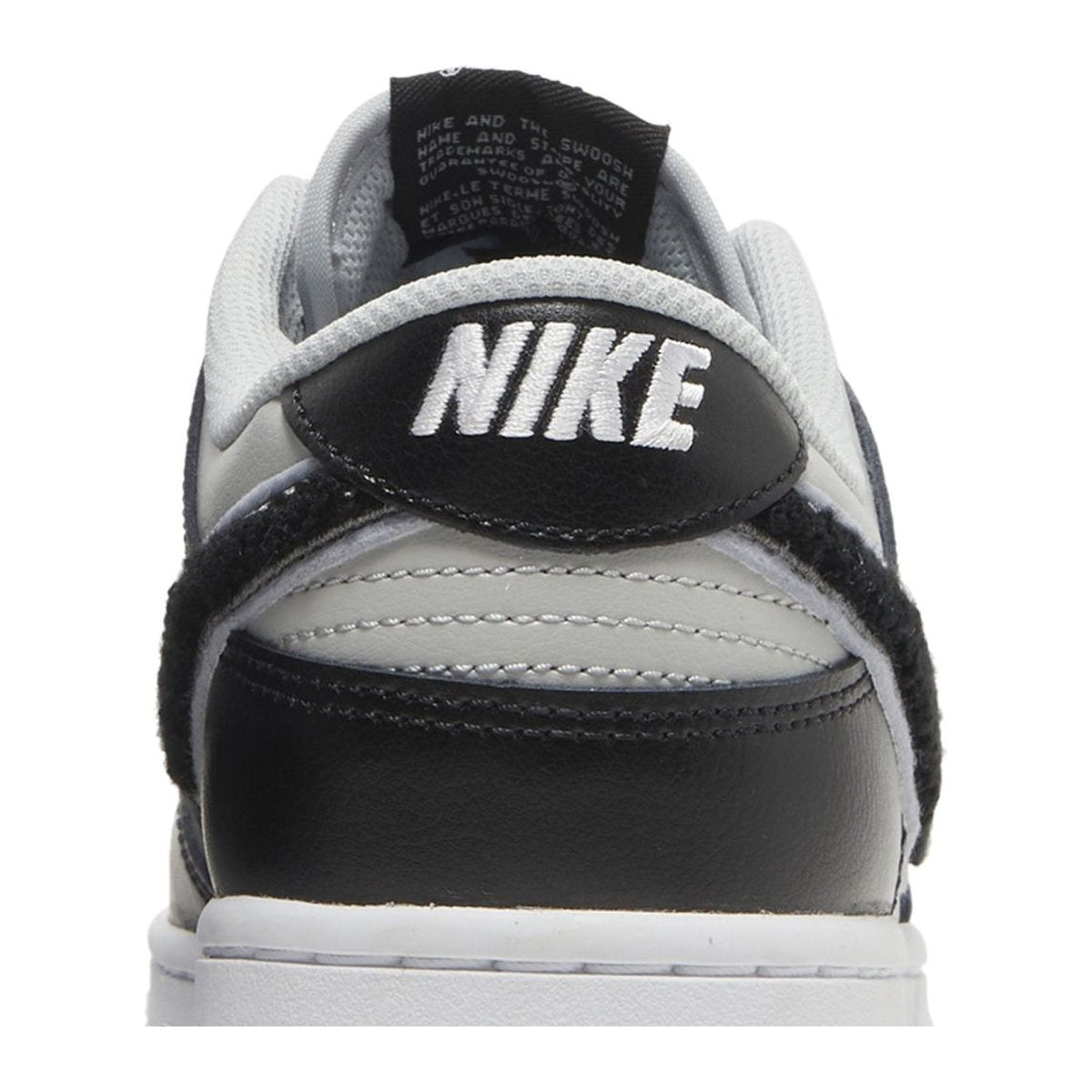 Nike Dunk Low Chenille Swoosh Negro Gris