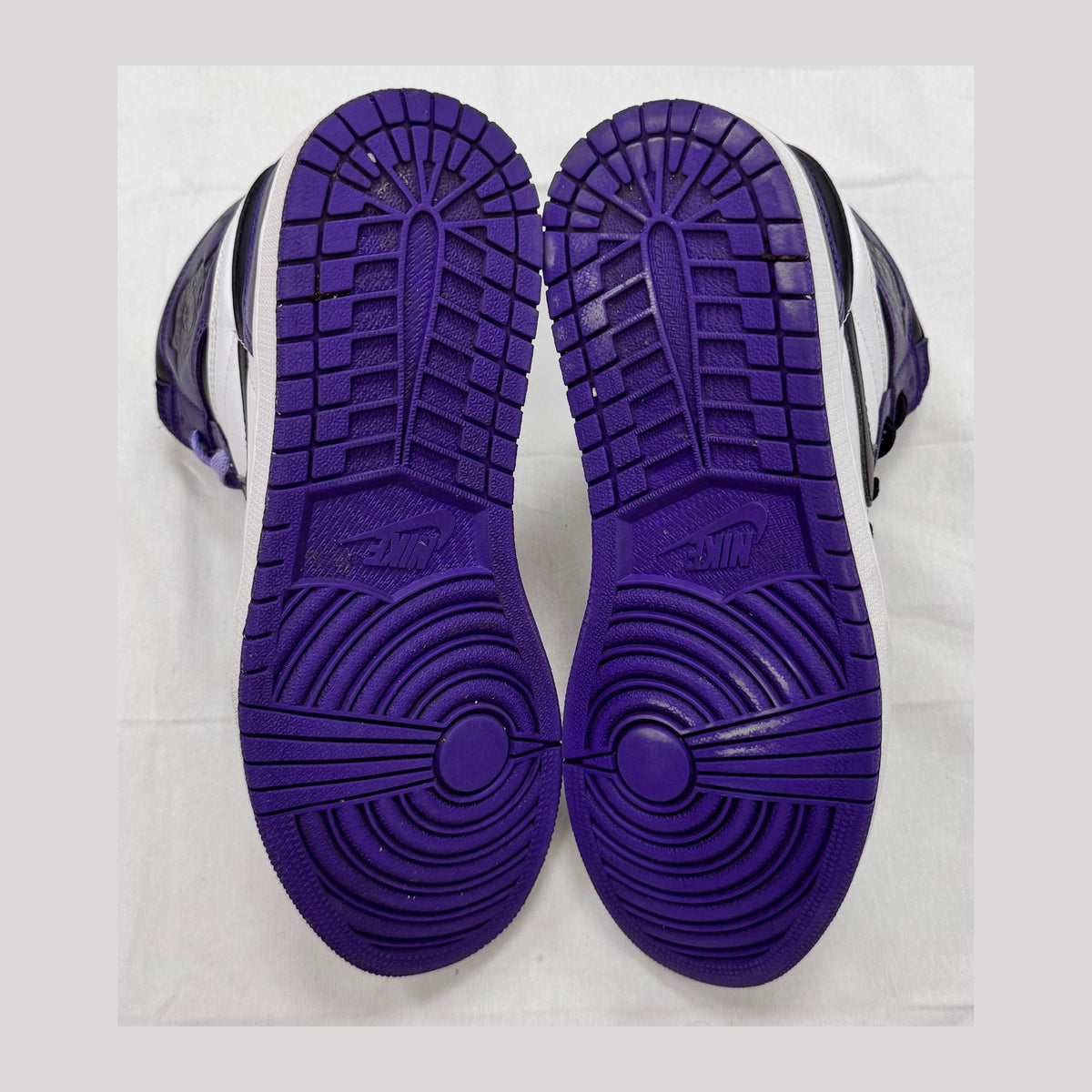Jordan 1 Retro High Court Purple White (Pre-Owned)