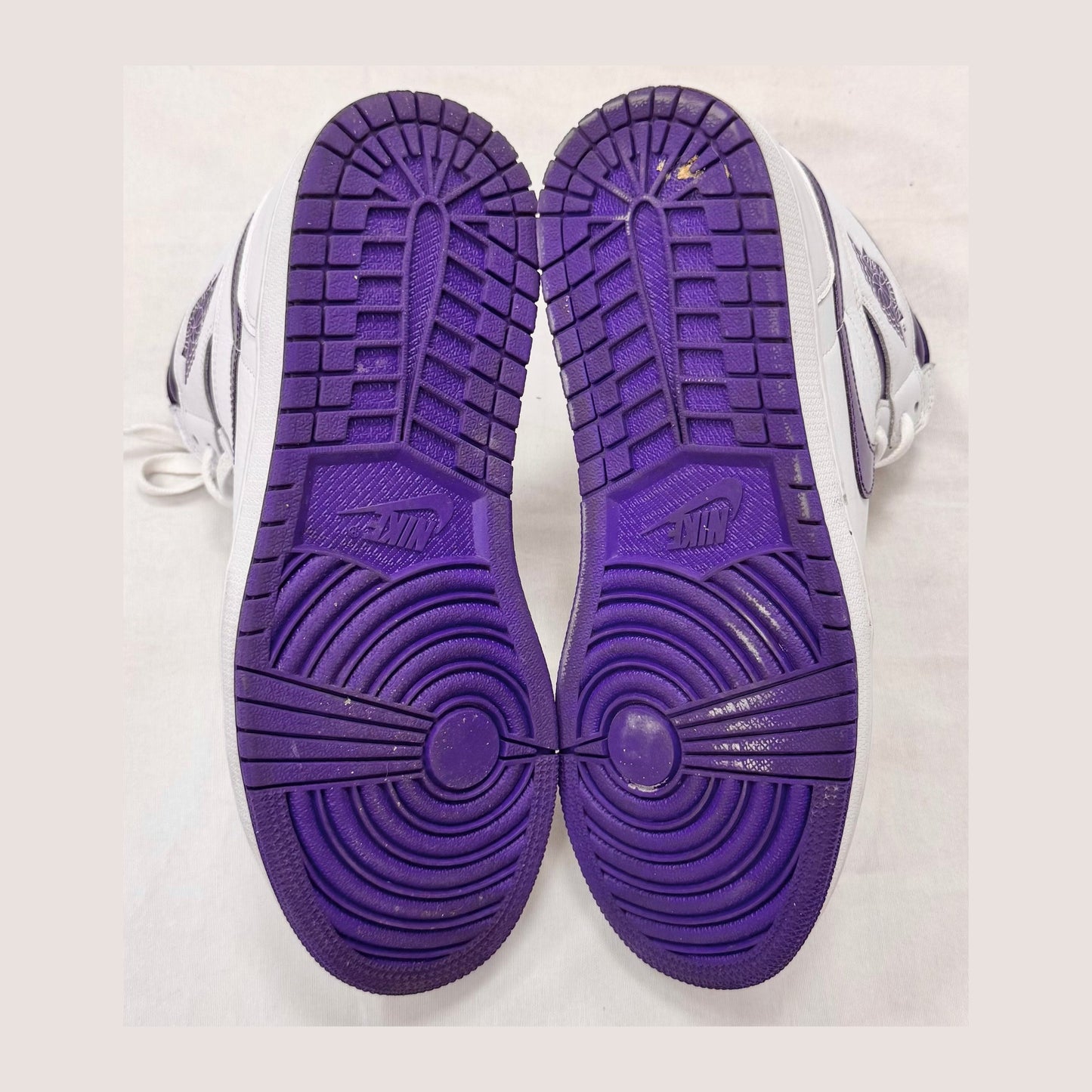Jordan 1 Retro High Court Purple (Women's) (Pre-Owned)